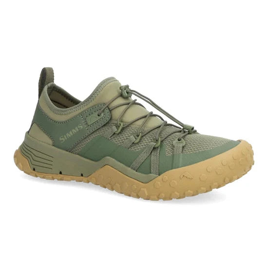 Green Simms MEN's Pursuit Shoe Riffle with brown sole on a white background
