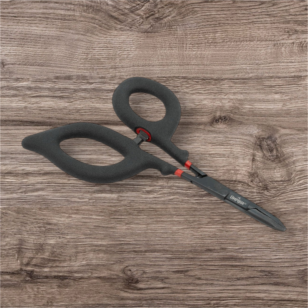 Black Umpqua Rivergrip PS Scissor Clamp Straight 6”