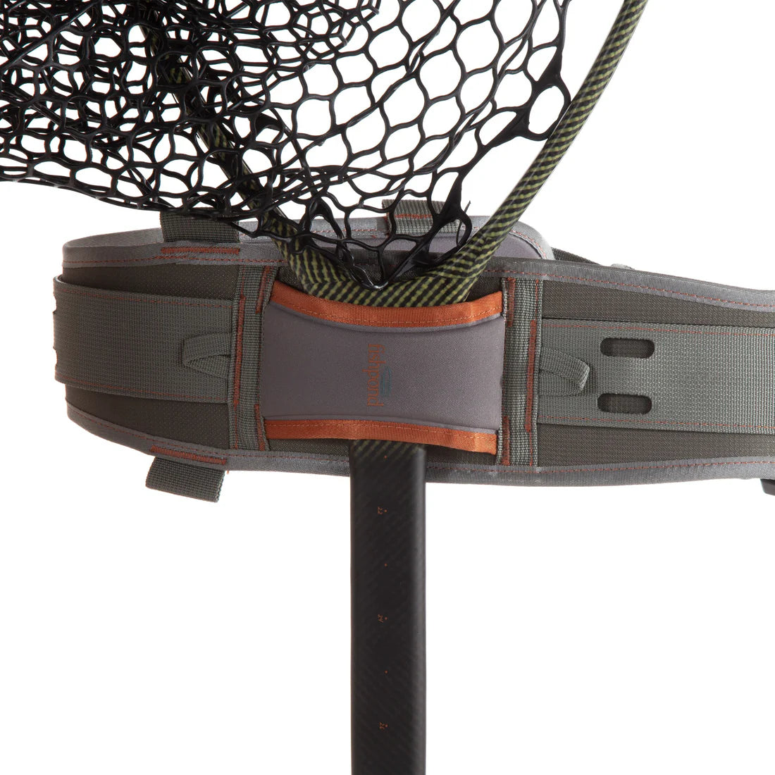 Fishpond South Fork Wading Belt with a fishing net on a white background